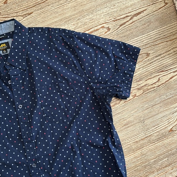LEE PREMIUM SELECT REGULAR FIT ALL PURPOSE SHORT SLEEVE BUTTON DOWN SHIRT XL - Picture 3 of 8